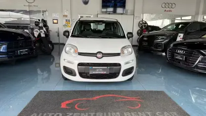 Usata Fiat Panda Lounge 80 CV (58 kW) 2017 Bianco Utilitaria