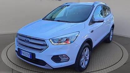 Usata Ford Kuga Titanium 150 CV (110 kW) 2018 Frozen white SUV