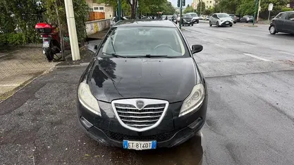 Usata Lancia Delta Gold 105 CV (77 kW) 2013 Nero Utilitaria