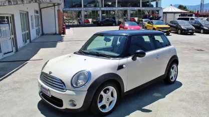 Usata Mini Cooper D Chili 109 CV (80 kW) 2008 Beige Utilitaria