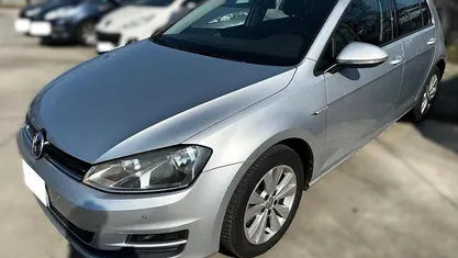 Begagnad VW Golf VII Comfortline 110 HK (80 kW) 2016 Grå Sedan