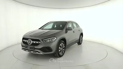 Usata Mercedes GLA200 150 CV (110 kW) 2022 Grigio SUV
