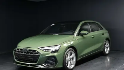 Nuova Audi A3 Sportback S-Line 150 CV (110 kW) 2025 Nero mithos Utilitaria