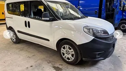 Usata Fiat Doblò 95 CV (69 kW) 2017 Bianco Monovolume