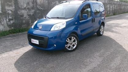 Usata Fiat Qubo Trekking 75 CV (55 kW) 2010 Blu Monovolume