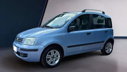 Usata Fiat Panda Dynamic 70 CV (51 kW) 2007 Blu/azzurro Utilitaria