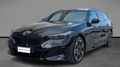 Usata BMW 540 M Sport 266 CV (195 kW) 2025 Nero Station wagon