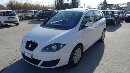 Usata Seat Altea XL Style 105 CV (77 kW) 2011 Bianco Monovolume