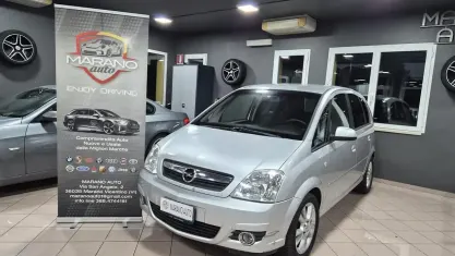 Usata Opel Meriva 75 CV (55 kW) 2007 Grigio Monovolume