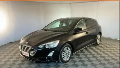 Usata Ford Focus Titanium 120 CV (88 kW) 2019 Nero Berlina