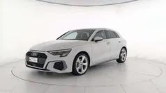 Bianco ghiacciaio metallizzato Usata 2024 Audi A3 Sportback S-Line Due volumi | 35.900 € (Buon prezzo)