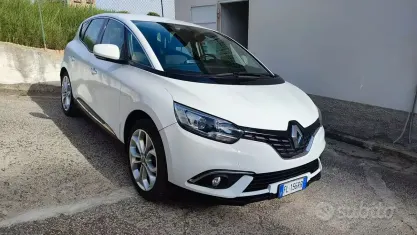 Usata Renault Scénic 110 CV (80 kW) 2018 Bianco Monovolume