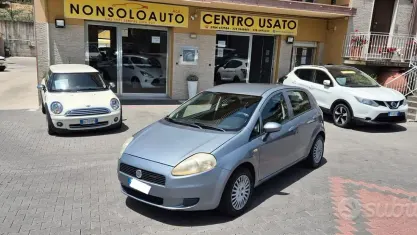 Usata Fiat Grande Punto Dynamic 90 CV (66 kW) 2006 Grigio Utilitaria