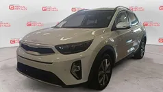 Nessuno Nuova 2025 Kia Stonic Style SUV | 19.900 € (Buon prezzo)