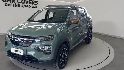 Begagnad Dacia Spring Extreme 47 kW (65 HK) 2023 Grön Halvkombi