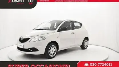 Usata Lancia Ypsilon Platinum 69 CV (50 kW) 2016 Utilitaria