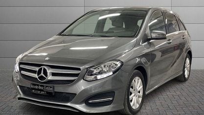 Usado Mercedes 180 Premium 109 CV (80 kW) 2016 Berlina