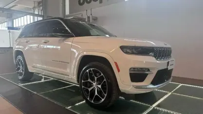 Nouvelle Jeep Grand Cherokee Summit 272 ch (200 kW) 2025 Blanc SUV