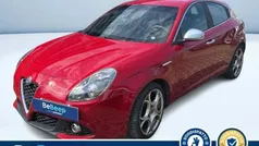 Rosso Usata 2018 Alfa Romeo Giulietta Super Due volumi | 13.400 € (Buon prezzo)