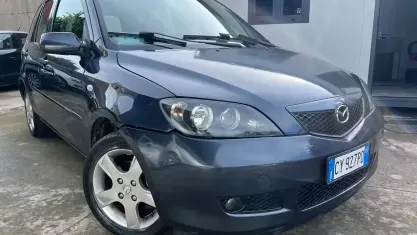 Usata Mazda 2 75 CV (55 kW) 2005 Grigio Utilitaria