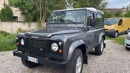 Gebraucht Land Rover Defender SE 122 PS (89 kW) 2003 Schwarz Kombi