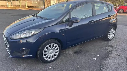Blu Usata 2015 Ford Fiesta Due volumi | 5950 € (Buon prezzo)