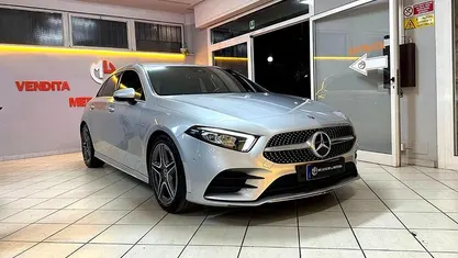 Usata Mercedes A180 AMG line 116 CV (85 kW) 2019 Argento Berlina