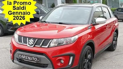 Rosso tetto nero pastello Usata 2017 Suzuki Vitara SUV | 13.900 € (Buon prezzo)