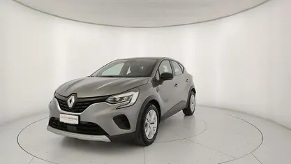 Grigio Usata 2022 Renault Captur Intens SUV | 19.250 € (Buon prezzo)