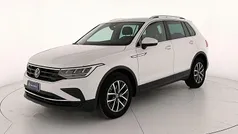 Pure white Usata 2022 VW Tiguan Life SUV | 28.900 € (Ottimo prezzo)