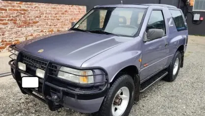 Usata Opel Frontera Sport 116 CV (85 kW) 1993 Blu SUV