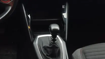 Nero Usata 2021 Peugeot 2008 Active SUV | 16.900 € (Buon prezzo)