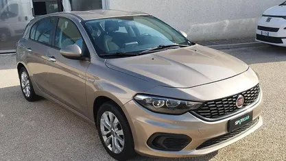 Usata Fiat Tipo Pop 95 CV (69 kW) 2019 Berlina
