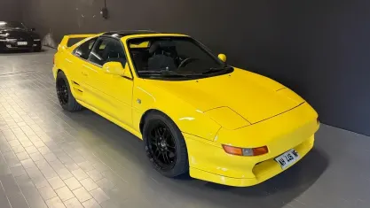 Usata Toyota MR2 156 CV (114 kW) 1992 Giallo Cabrio