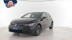 Usata 2024 VW Golf VIII Life Tre volumi | 25.000 € (Buon prezzo)