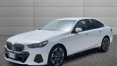Bianco Usata 2023 BMW 520 M Sport Tre volumi | 51.900 € (Buon prezzo)
