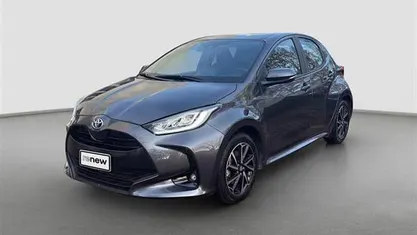 Grigio scuro Usata 2022 Toyota Yaris Hybrid Trend Berlina | 17.900 € (Buon prezzo)