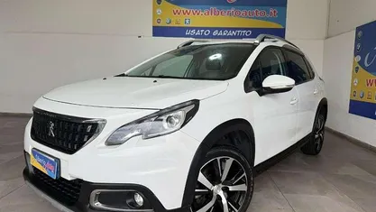 Bianco Usata 2017 Peugeot 2008 Allure SUV | 10.390 € (Buon prezzo)