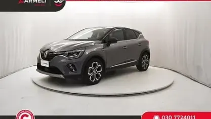 Usata Renault Captur Techno 143 CV (105 kW) 2023 Grigio SUV
