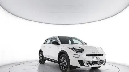 Usata Fiat 600 145 CV (106 kW) 2025 Bianco SUV
