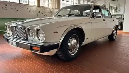 Usata Jaguar XJ6 200 CV (147 kW) 1983 Bianco Berlina