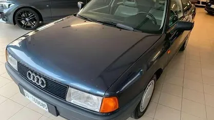 Grigio Usata 1987 Audi 80 Tre volumi | 2300 €