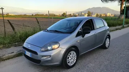 Usata Fiat Punto Dynamic 75 CV (55 kW) 2012 Grigio Utilitaria