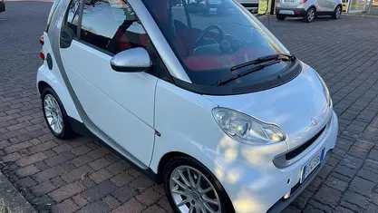 Usata Smart ForTwo Coupé 70 CV (51 kW) 2010 Bianco Coupé