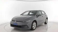 Usata 2021 VW Golf VIII Life Tre volumi | 19.000 € (Buon prezzo)