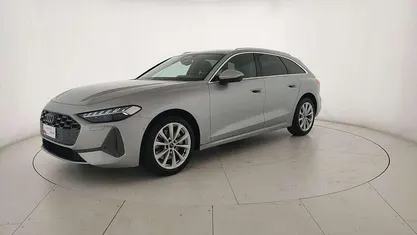 Argento fioretto metallizzato Usata 2025 Audi A5 Advanced Station wagon | 52.900 € (Super prezzo)