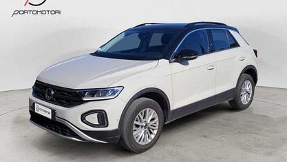 Occasion VW T-Roc Life 150 PK (110 kW) 2024 Beige SUV