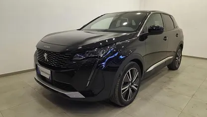 Usata Peugeot 3008 Allure 180 CV (132 kW) 2024 Verde Berlina