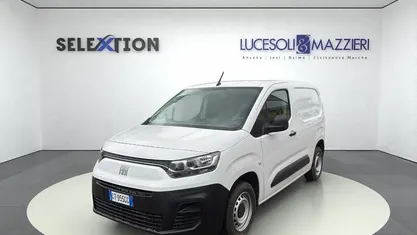 Usata 2024 Fiat Doblò Monovolume | 21.900 € (Buon prezzo)