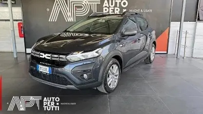 Usata Dacia Sandero Expression 91 CV (66 kW) 2023 Grigio Berlina